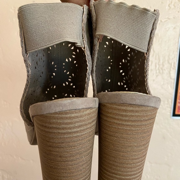 Lauren Conrad heels - Picture 5 of 5